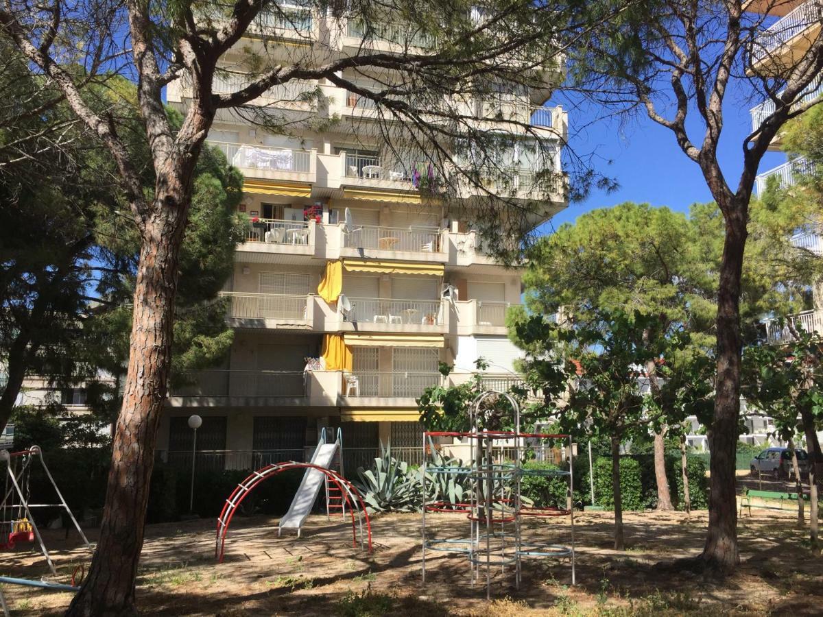 Apartamento Familiar Leomar Salou Esterno foto
